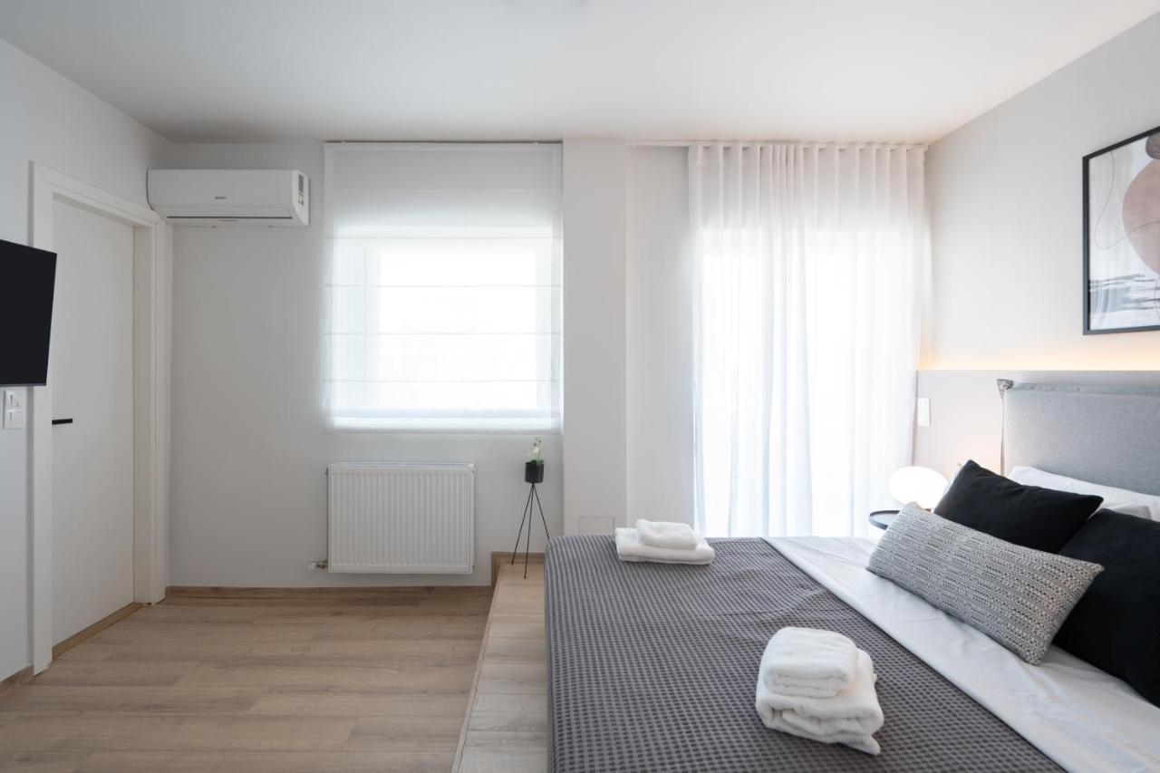 Luxury 4 Bedrooms Apartment Near Flisvos Marina Pireo Esterno foto