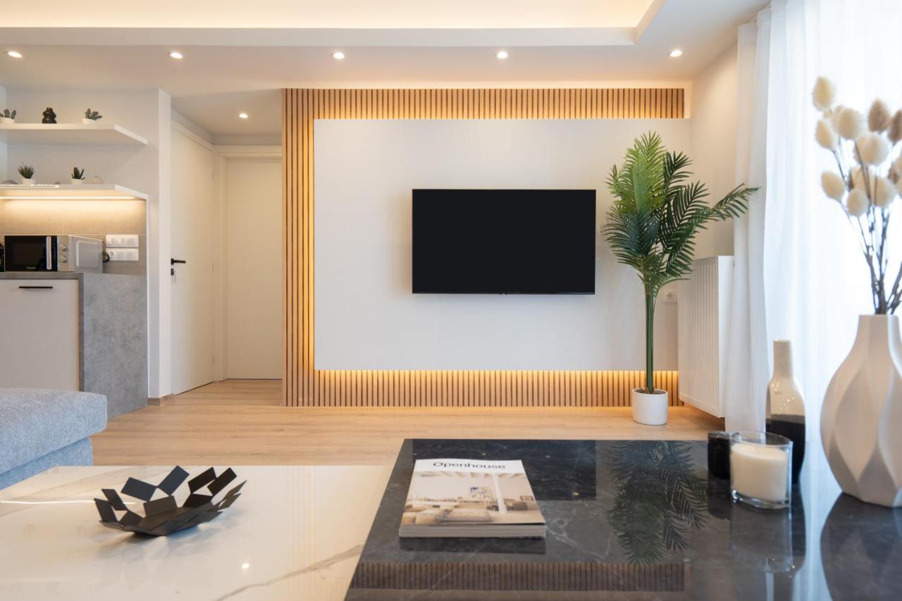Luxury 4 Bedrooms Apartment Near Flisvos Marina Pireo Esterno foto