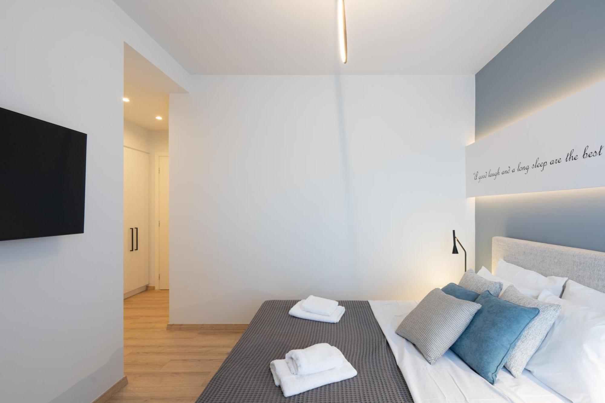 Luxury 4 Bedrooms Apartment Near Flisvos Marina Pireo Esterno foto