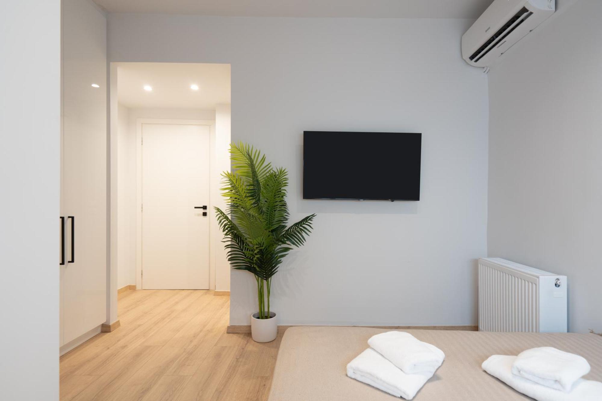 Luxury 4 Bedrooms Apartment Near Flisvos Marina Pireo Esterno foto