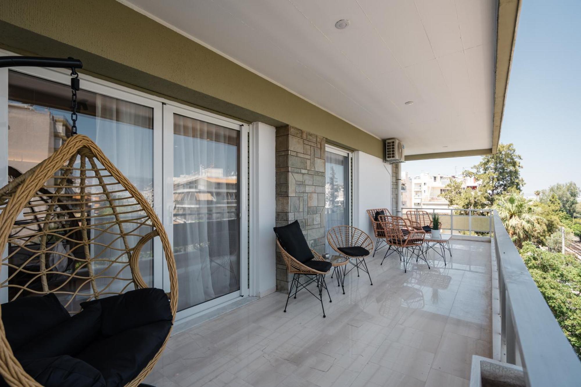Luxury 4 Bedrooms Apartment Near Flisvos Marina Pireo Esterno foto