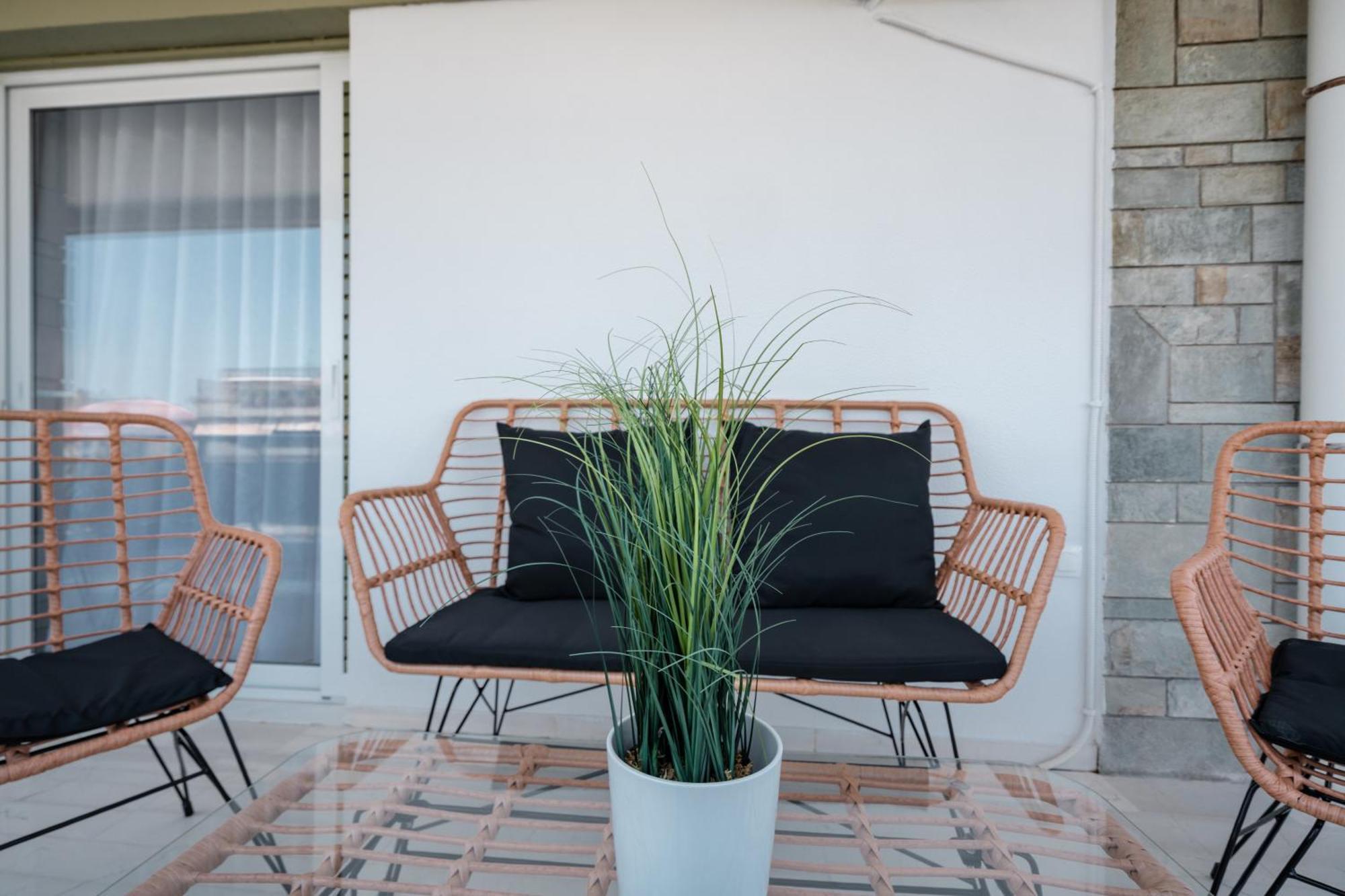 Luxury 4 Bedrooms Apartment Near Flisvos Marina Pireo Esterno foto
