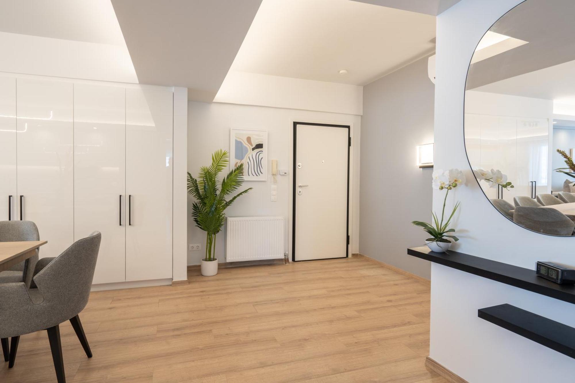 Luxury 4 Bedrooms Apartment Near Flisvos Marina Pireo Esterno foto