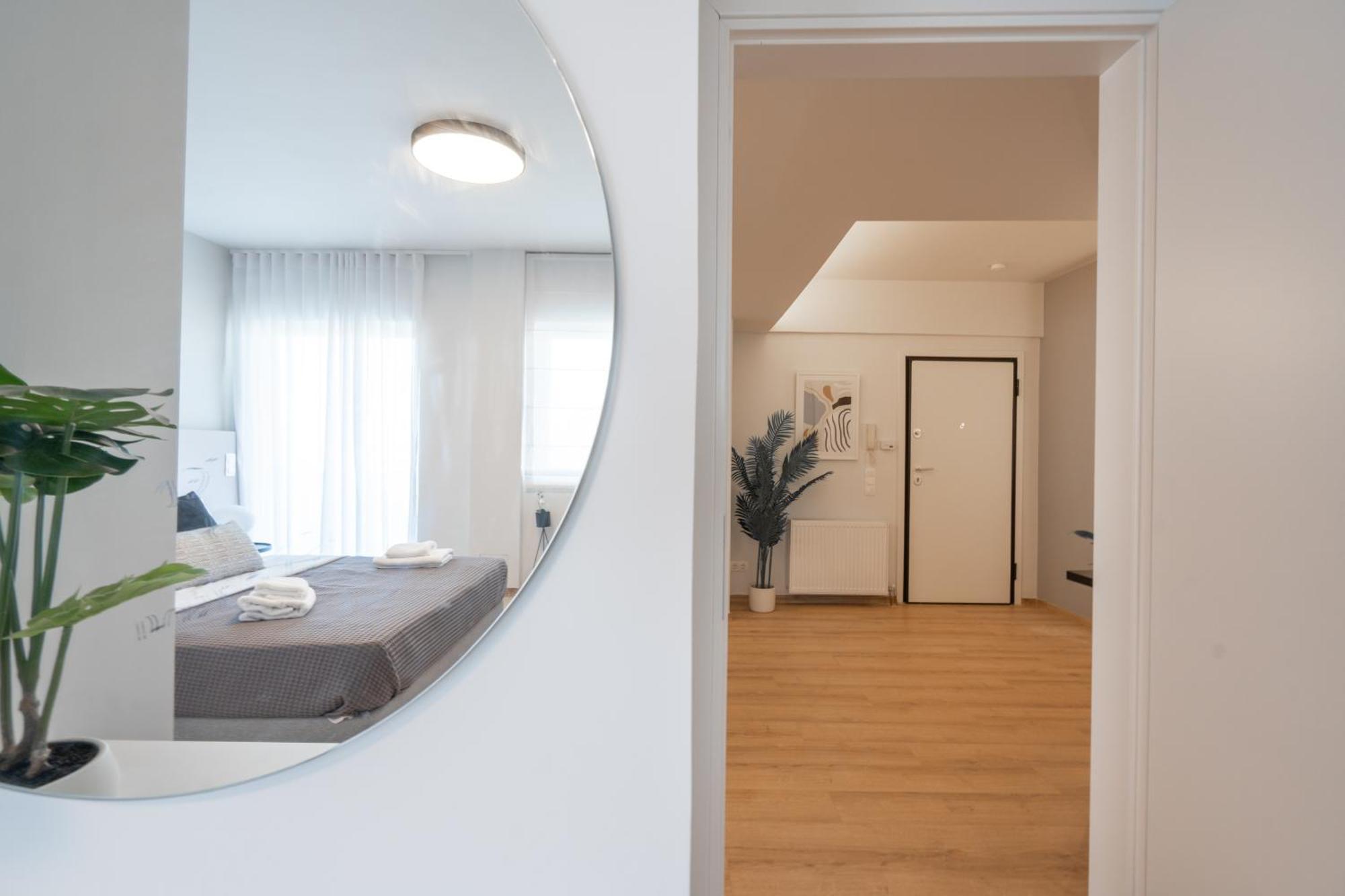 Luxury 4 Bedrooms Apartment Near Flisvos Marina Pireo Esterno foto