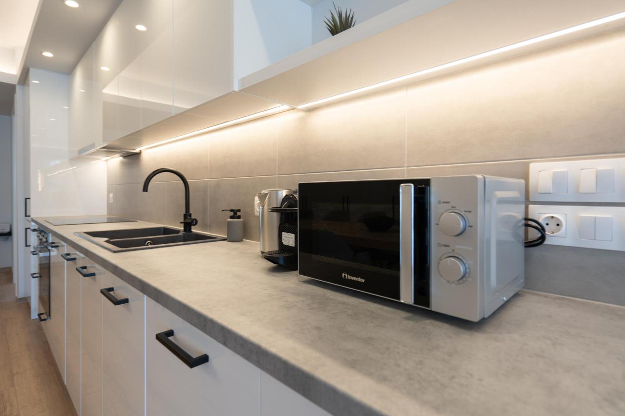 Luxury 4 Bedrooms Apartment Near Flisvos Marina Pireo Esterno foto